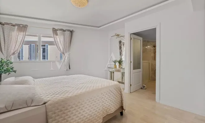 Недвижимость Villa Petit Juas: 8