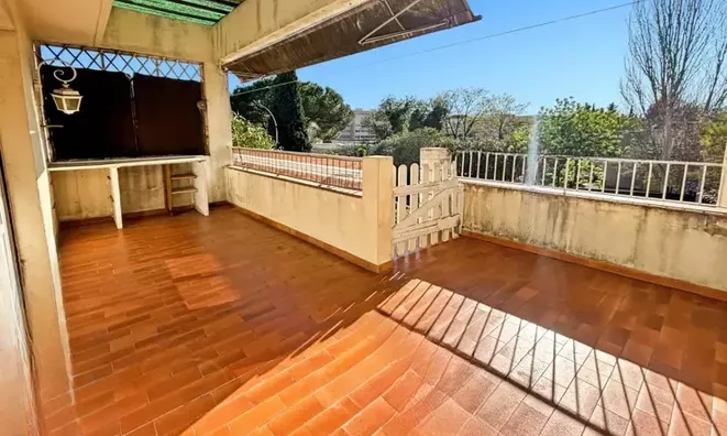 Недвижимость Villa La Bocca: 1