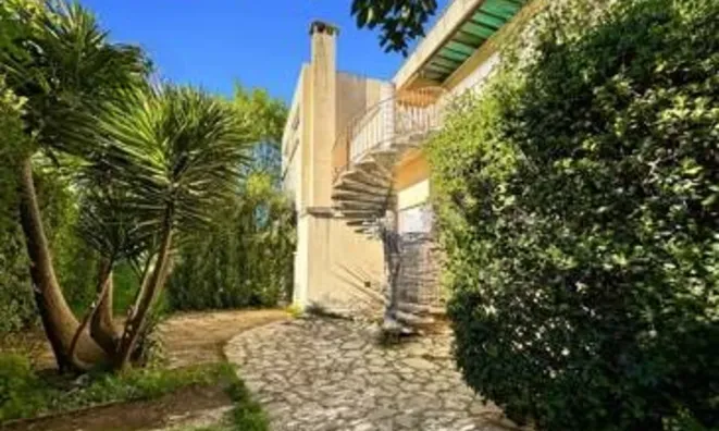 Недвижимость Villa La Bocca: 3