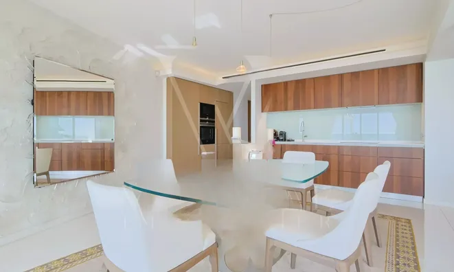 Недвижимость Property Type: Apartment  
Location: Cannes, Centre-ville 

Apartment Cannes Centre: 7