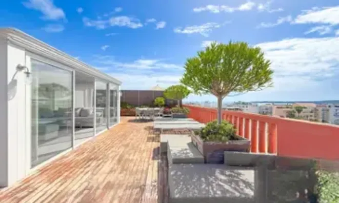 Недвижимость Villa Pointe Croisette: 2