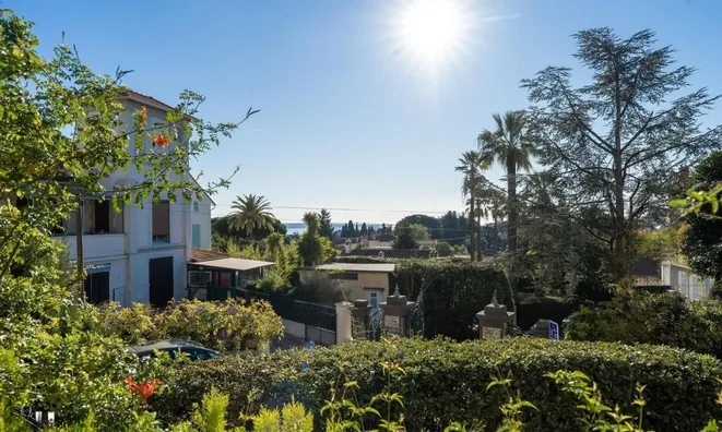 Недвижимость Villa Petit Juas: 10