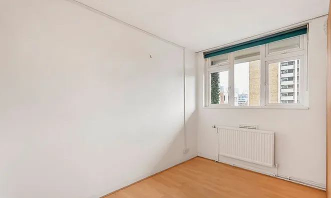 Недвижимость Pleydell Estate, Lever Street: 4