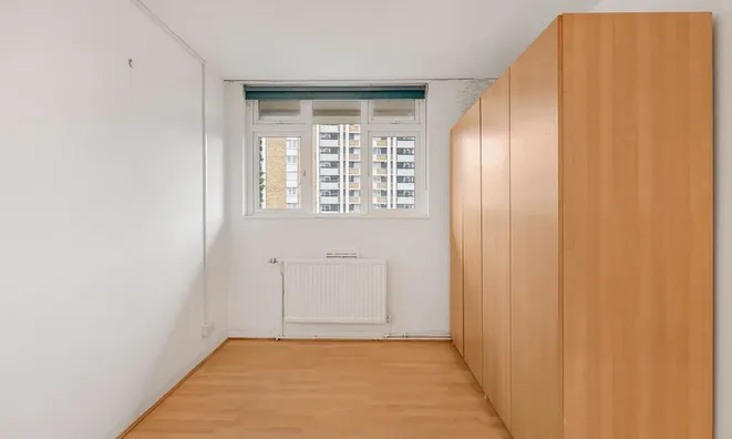 Недвижимость Pleydell Estate, Lever Street: 6
