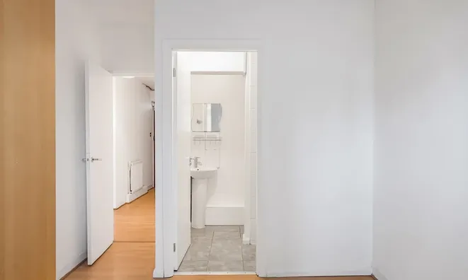 Недвижимость Pleydell Estate, Lever Street: 9