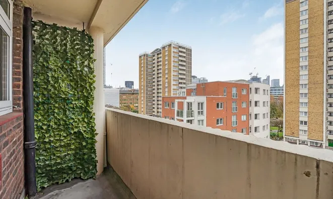 Недвижимость Pleydell Estate, Lever Street: 12