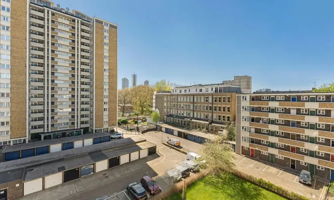 Недвижимость Pleydell Estate, Lever Street: 17