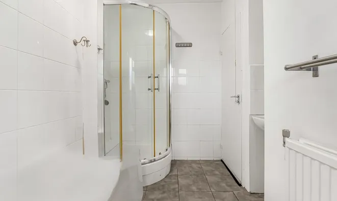 Недвижимость Pleydell Estate, Lever Street: 21