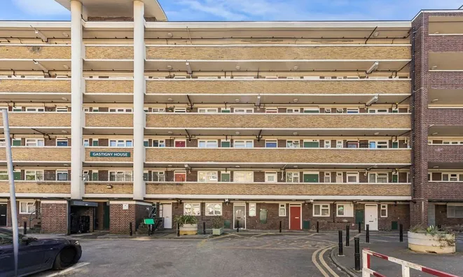 Недвижимость Pleydell Estate, Lever Street: 22