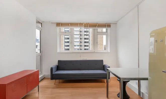 Недвижимость Pleydell Estate, Lever Street: 27