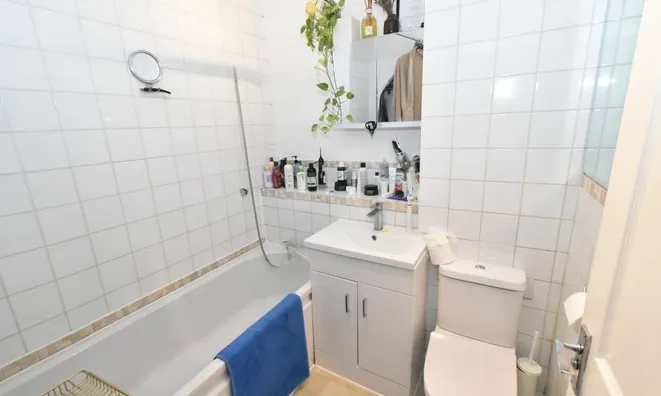 Недвижимость Debham Court, Pinemartin Close: 1