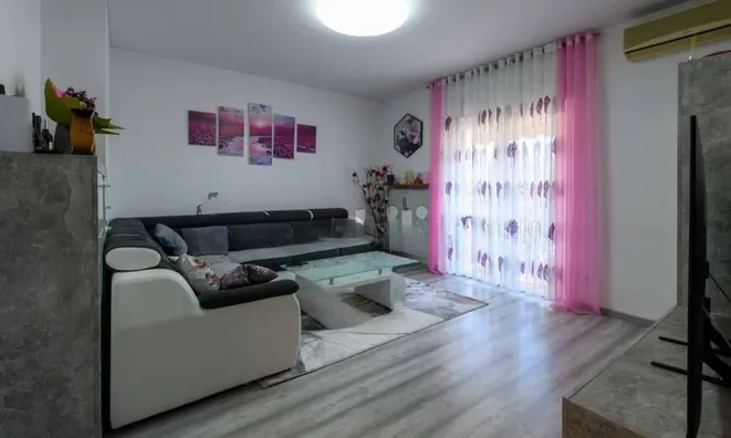 Недвижимость Квартира на улице Фаи в центре: 2