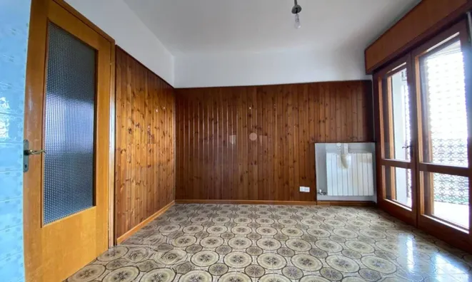 Недвижимость Трехкомнатная квартира, Центральный район, Гориция: 3