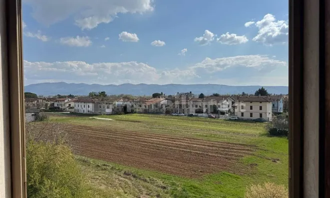 Недвижимость Трехкомнатная квартира, Центральный район, Гориция: 11