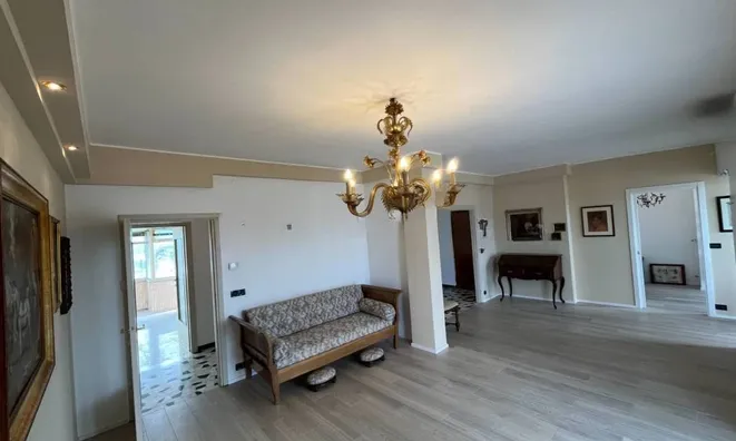 Недвижимость Четырехкомнатная на Корсо Италия: 4