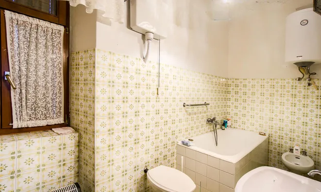 Недвижимость Дом, Брестовица при Комне, у границы с Италией: 23