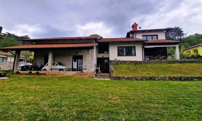 Недвижимость Дом, Сежана: 2