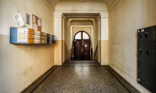 Недвижимость Квартира, 3 комнаты, Центр: 27