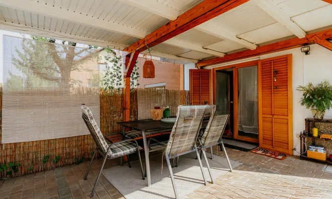 Недвижимость Четырехкомнатная квартира: 1