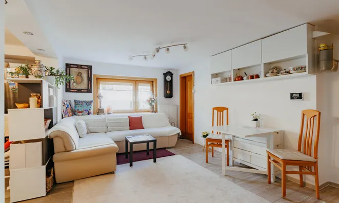 Недвижимость Четырехкомнатная квартира: 5