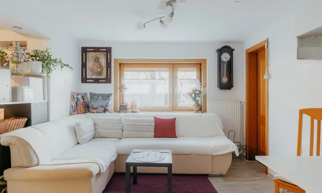 Недвижимость Четырехкомнатная квартира: 8