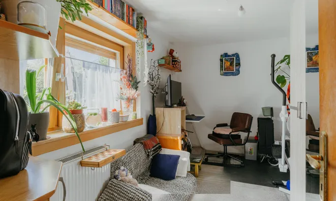 Недвижимость Четырехкомнатная квартира: 12