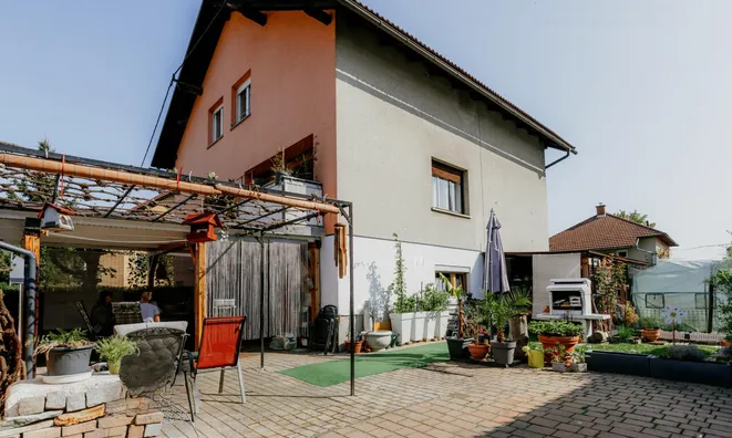 Недвижимость Четырехкомнатная квартира: 17