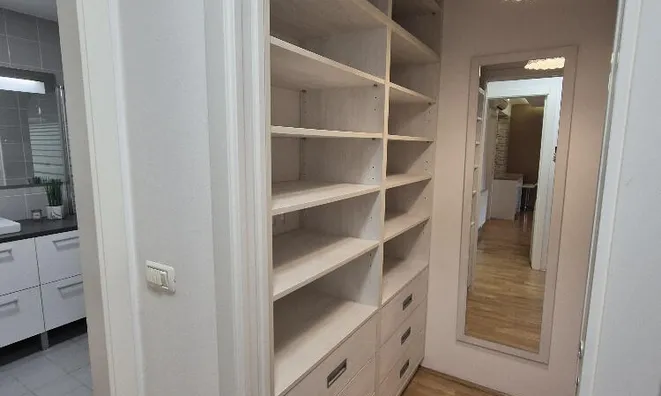 Недвижимость Квартира, 3-комнатная Вич: 5
