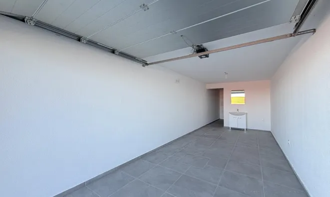 Недвижимость Двухкомнатная квартира Малья: 6