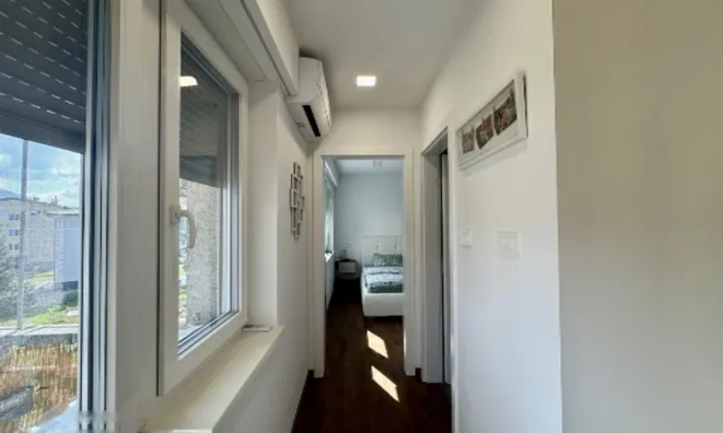 Недвижимость Трёхкомнатная квартира Завлог: 6