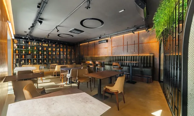 Недвижимость Коммерческое помещение в центре: 3