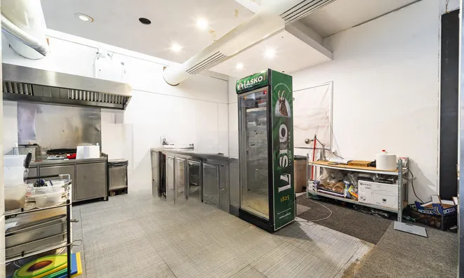 Недвижимость Коммерческое помещение в центре: 6