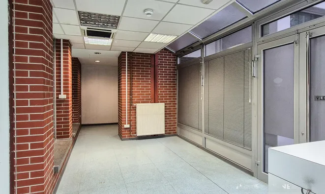 Недвижимость Коммерческое помещение Бежиград: 2