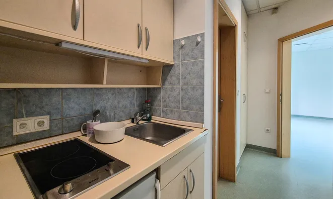 Недвижимость Коммерческое помещение Бежиград: 8