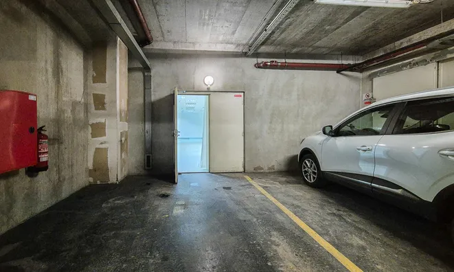 Недвижимость Коммерческое помещение Бежиград: 10