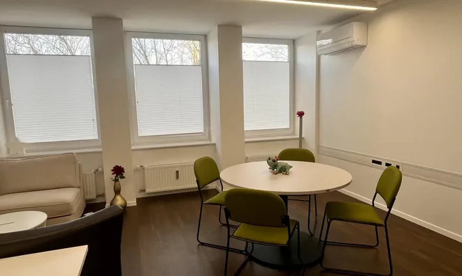 Недвижимость Офисное помещение в Мосте: 3