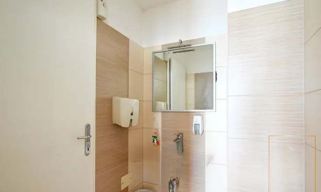 Недвижимость Коммерческое помещение Центр: 6