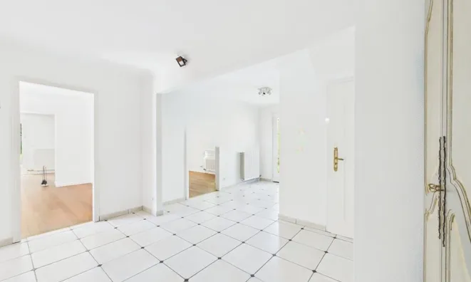 Недвижимость Detached house 4 bedrooms for sale in Garnich: 4
