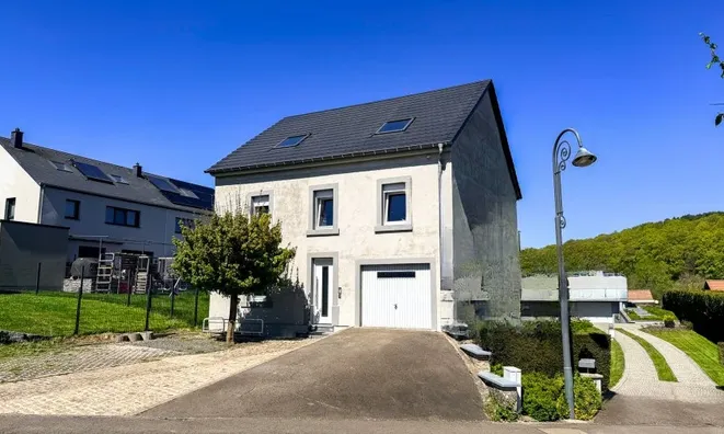 Недвижимость House 4 bedrooms for sale in Eischen: 1