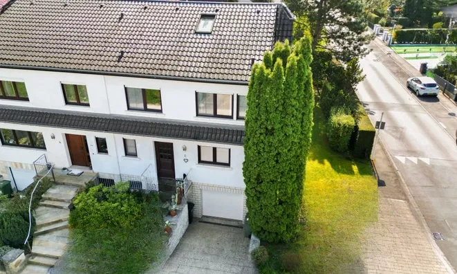 Недвижимость Semi-detached house 5 bedrooms for sale in Bridel: 1