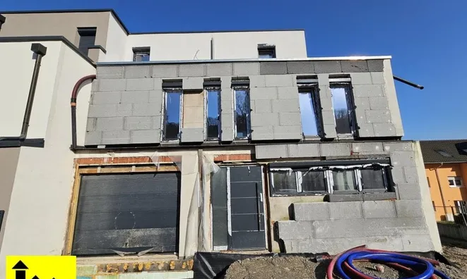 Недвижимость House 4 bedrooms for sale in Moestroff: 1