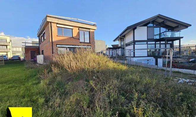 Недвижимость House 4 bedrooms for sale in Bissen: 1