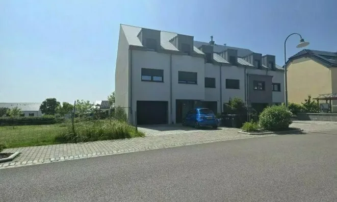 Недвижимость House 5 bedrooms for sale in Hoscheid: 1