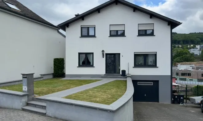Недвижимость House 4 bedrooms for sale in Wiltz: 1