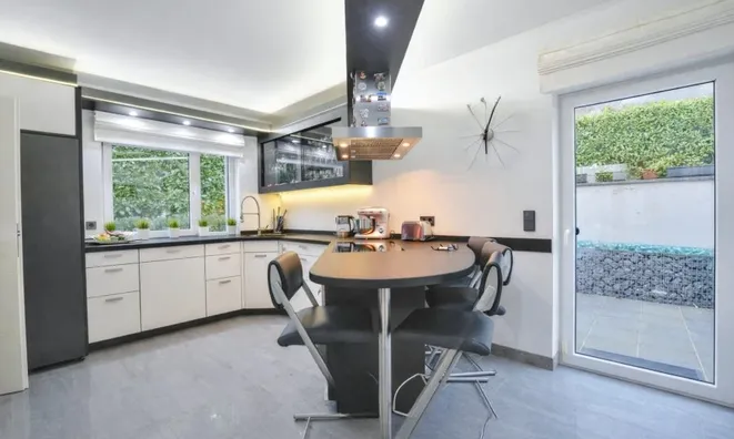 Недвижимость Villa 4 bedrooms for sale in Niederanven: 4