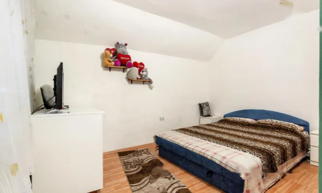 Недвижимость Двухквартирный дом в Сишке: 22