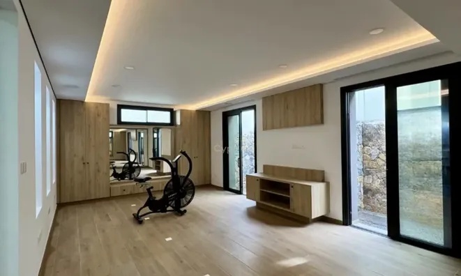 Недвижимость 6 Bedroom Villa For sale in Germasogeia, Limassol: 11