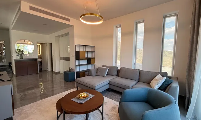 Недвижимость 3+3 Bedroom Villa For sale in Agios Athanasios, Limassol: 1