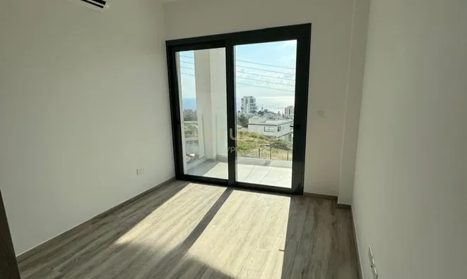 Недвижимость 4 Bedroom Villa For sale in Agios Tychonas, Limassol: 5