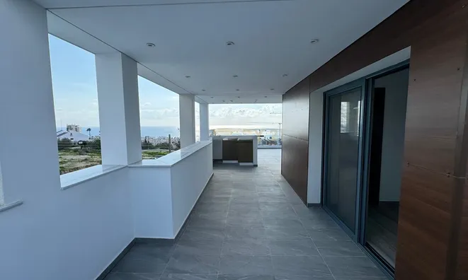 Недвижимость 4 Bedroom Villa For sale in Agios Tychonas, Limassol: 11